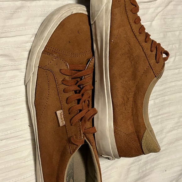 Men’s vans brown suede sneakers 10.5 - Picture 2 of 6
